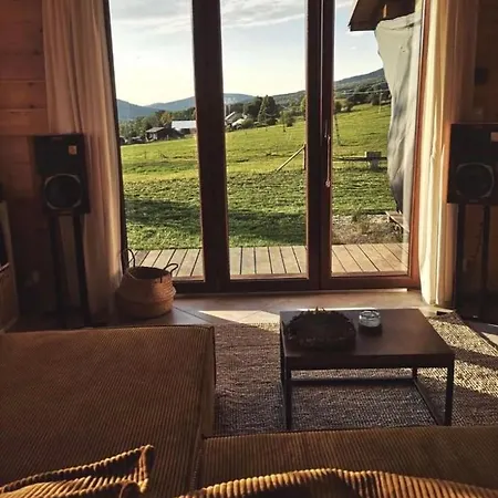 Niedzwiedziowka Holiday home *